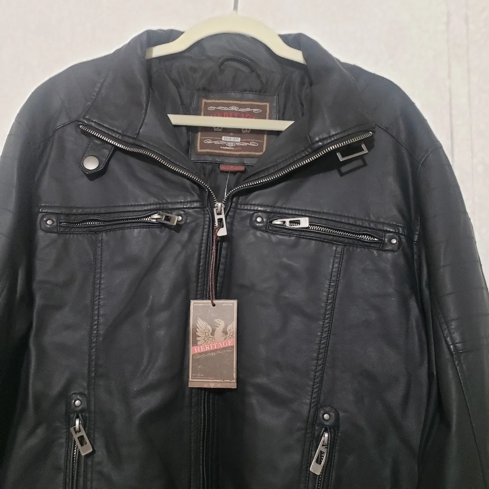 NEW HERITAGE Men's Black FAUX Leather Jacket....SIZE:L
